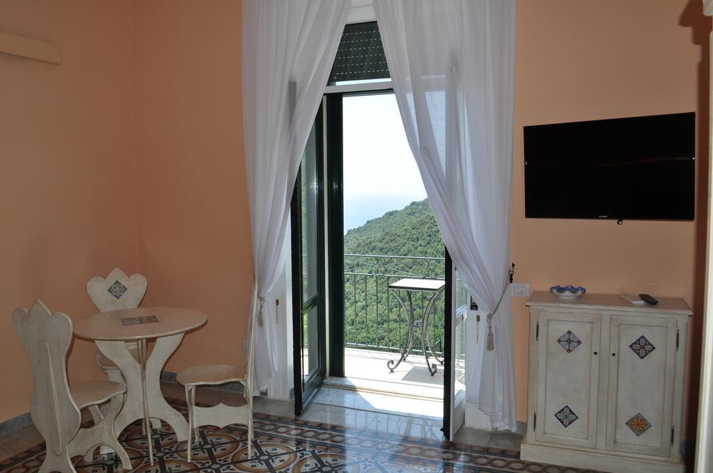 Villa Verde Sul Mare Виетри Экстерьер фото